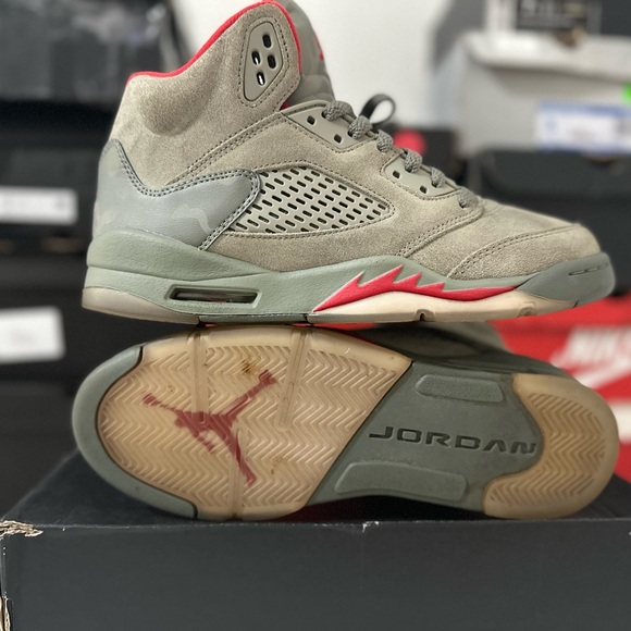 Jordan 5 Retro
P51 Camo (GS) - Picture 4 of 9